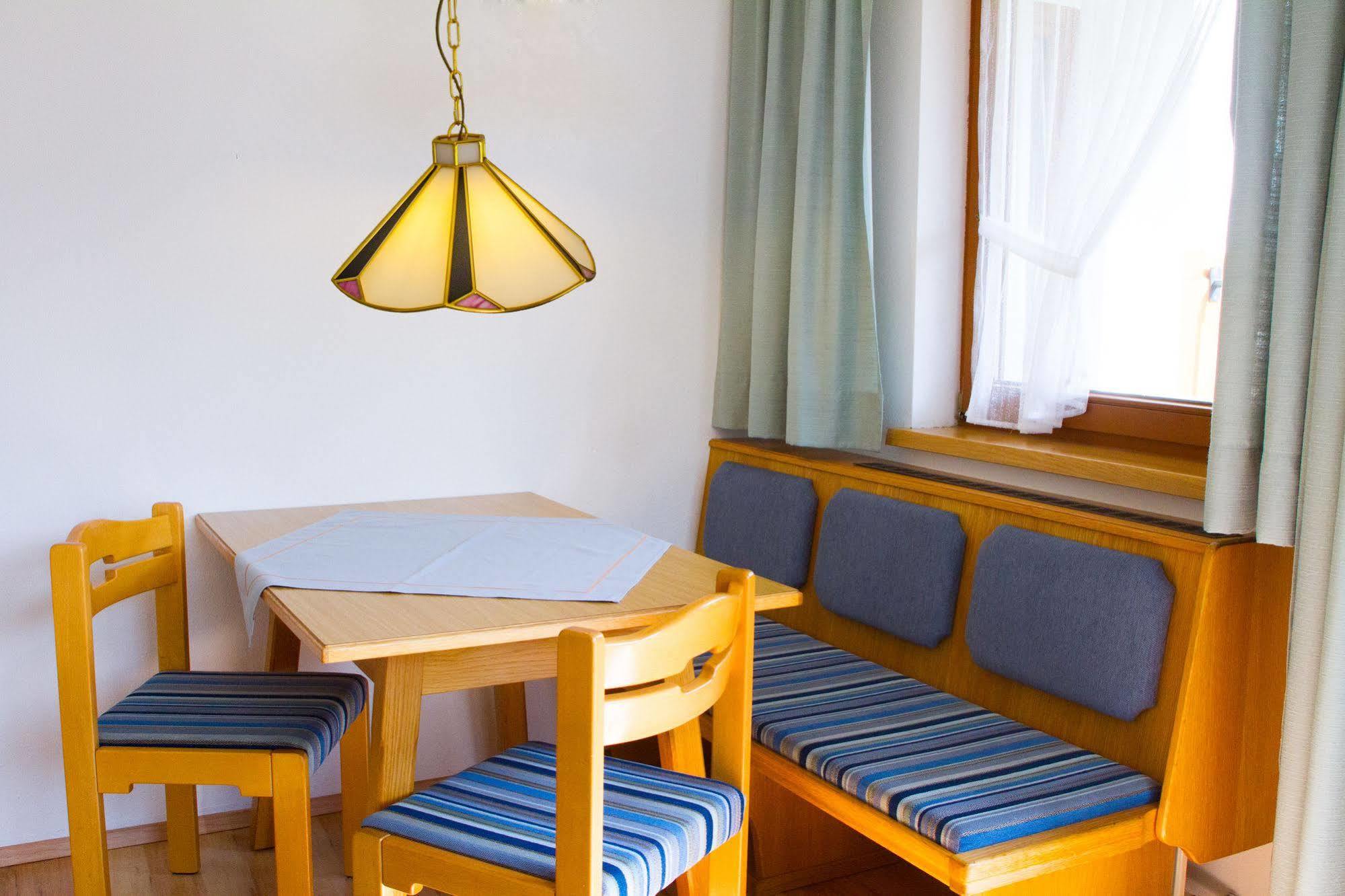 Collina Hotel Garni Nauders Exterior photo