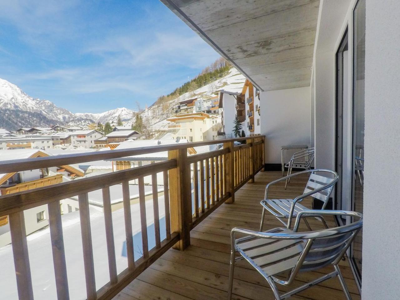 Collina Hotel Garni Nauders Exterior photo